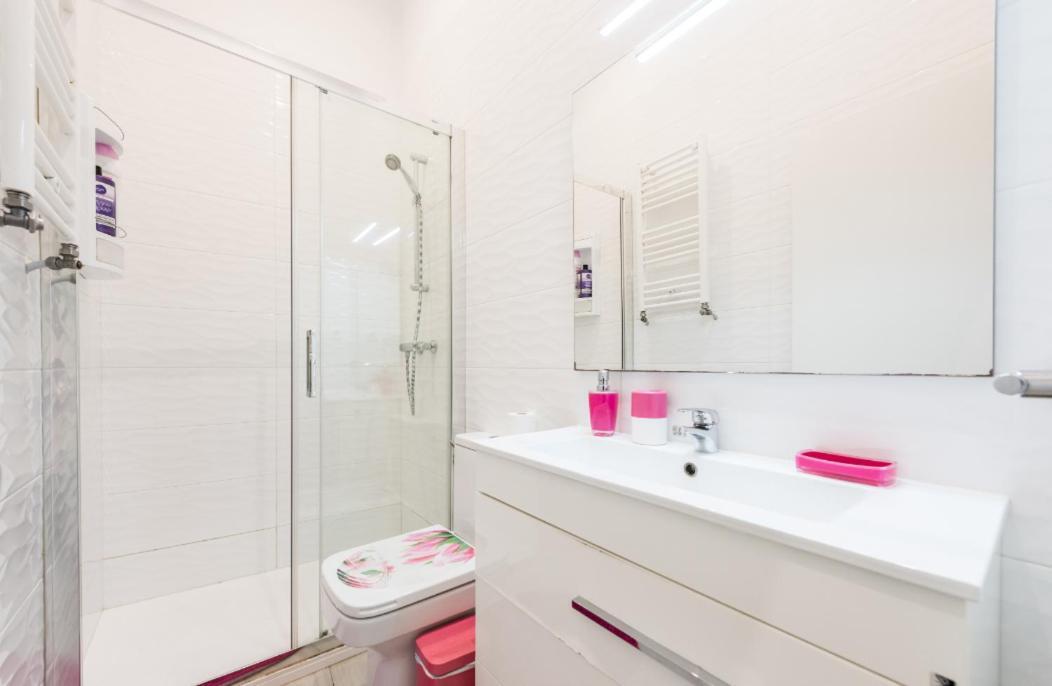M&F Apartaments Chueca Madrid Luaran gambar