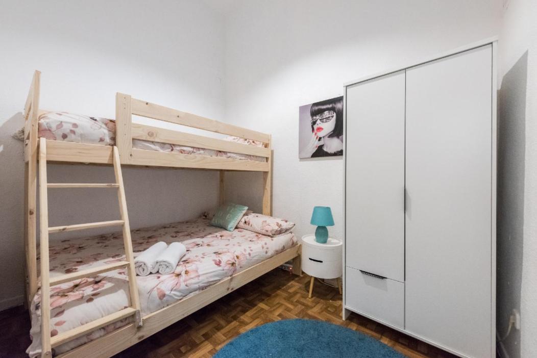 M&F Apartaments Chueca Madrid Luaran gambar