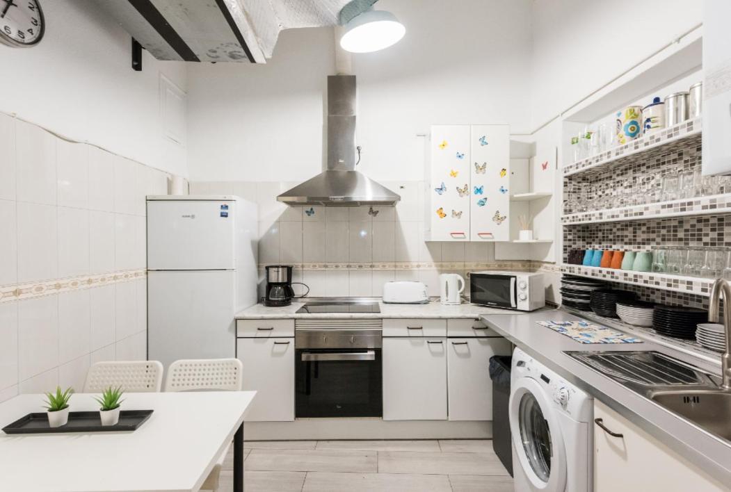M&F Apartaments Chueca Madrid Luaran gambar