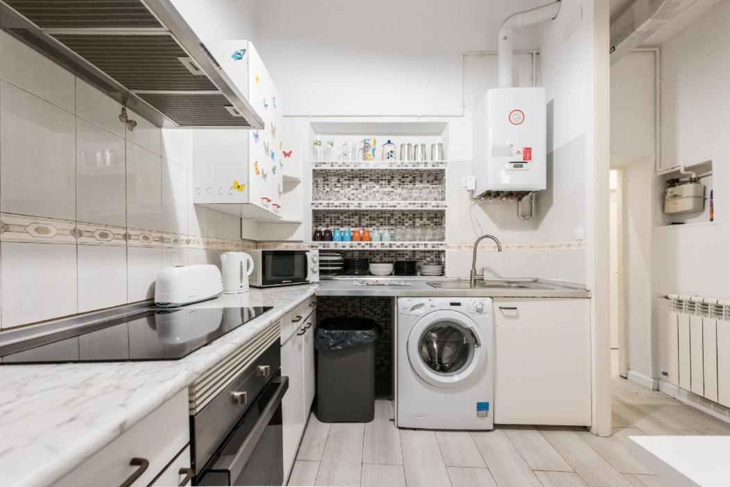 M&F Apartaments Chueca Madrid Luaran gambar